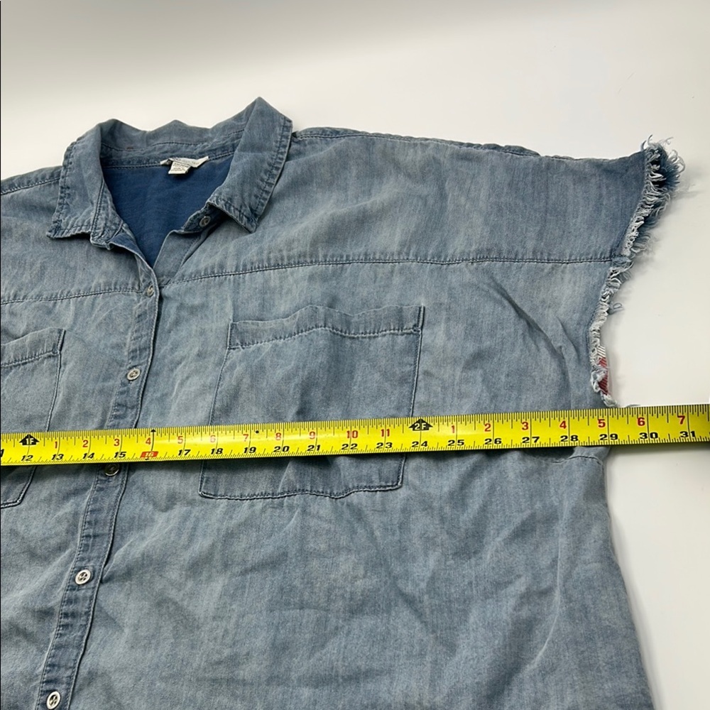 Cato Women's Boxy Shirt 22/24W Button Down Plaid Blue Red Dickie Sleeveless - Picture 7 of 12
